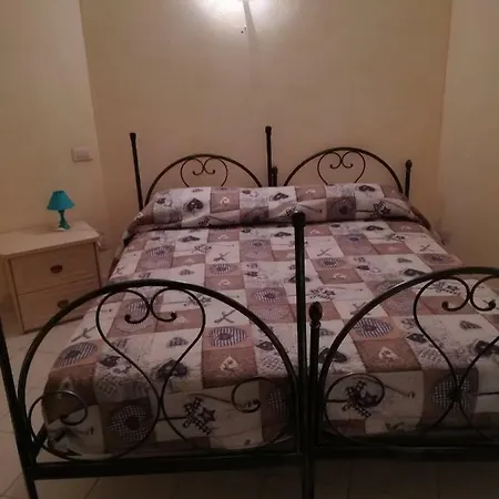 Comodissimo A 300 M Dal Mare Apartment *